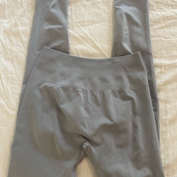 Alphalete Amplify Leggings - Picture 2 of 6